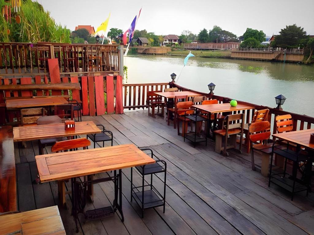 Jidapa Resort Ayutthaya Eksteriør billede