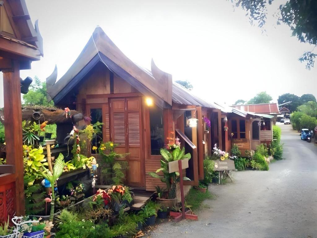 Jidapa Resort Ayutthaya Eksteriør billede