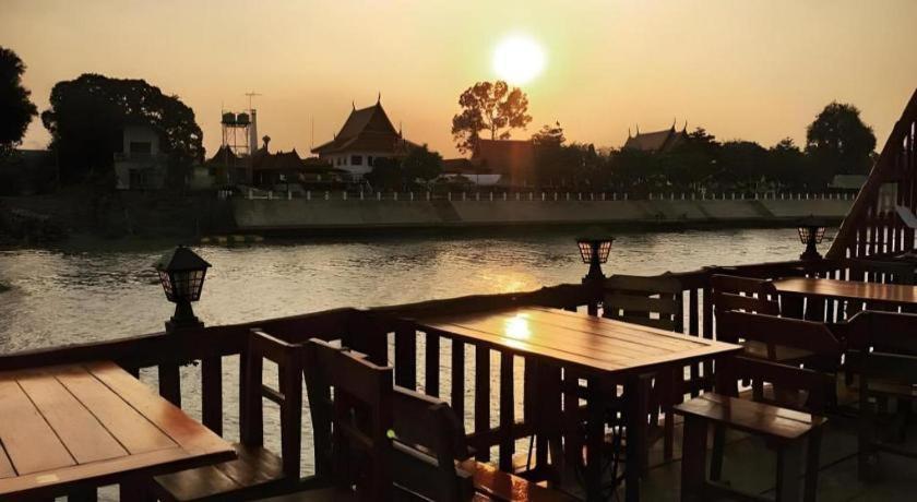 Jidapa Resort Ayutthaya Eksteriør billede