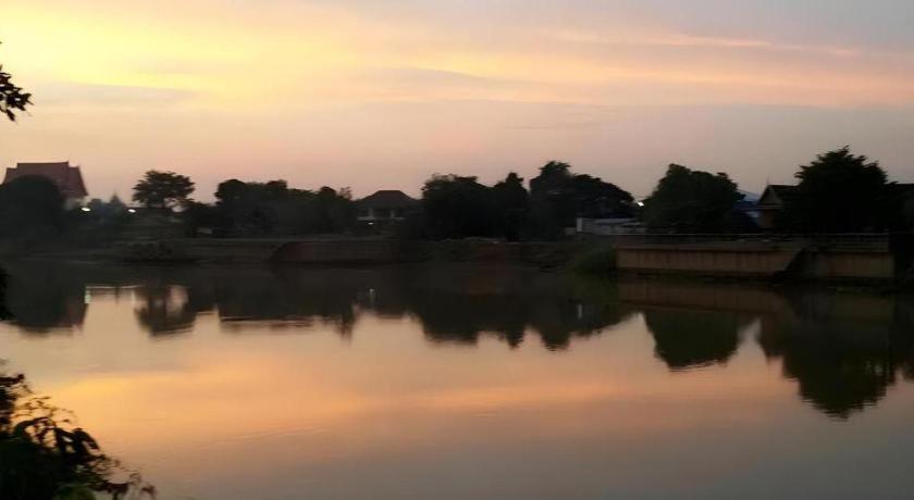 Jidapa Resort Ayutthaya Eksteriør billede