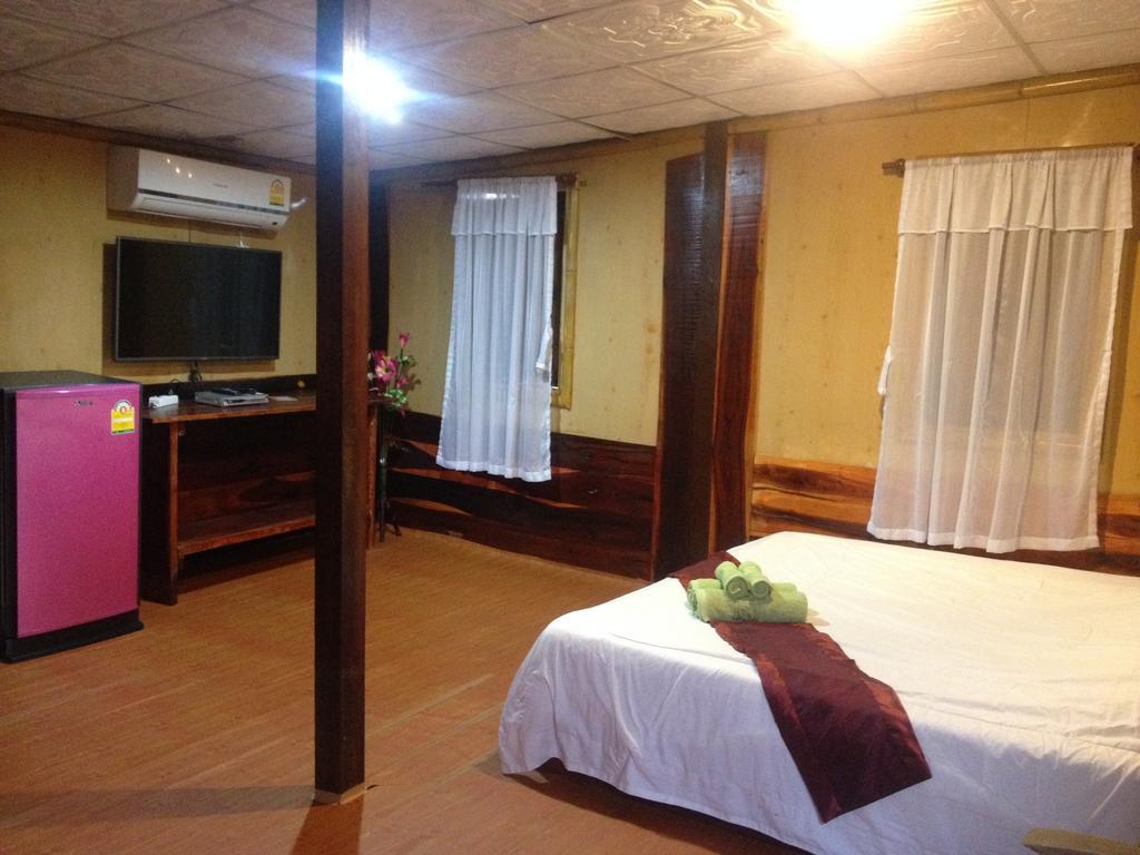 Jidapa Resort Ayutthaya Eksteriør billede